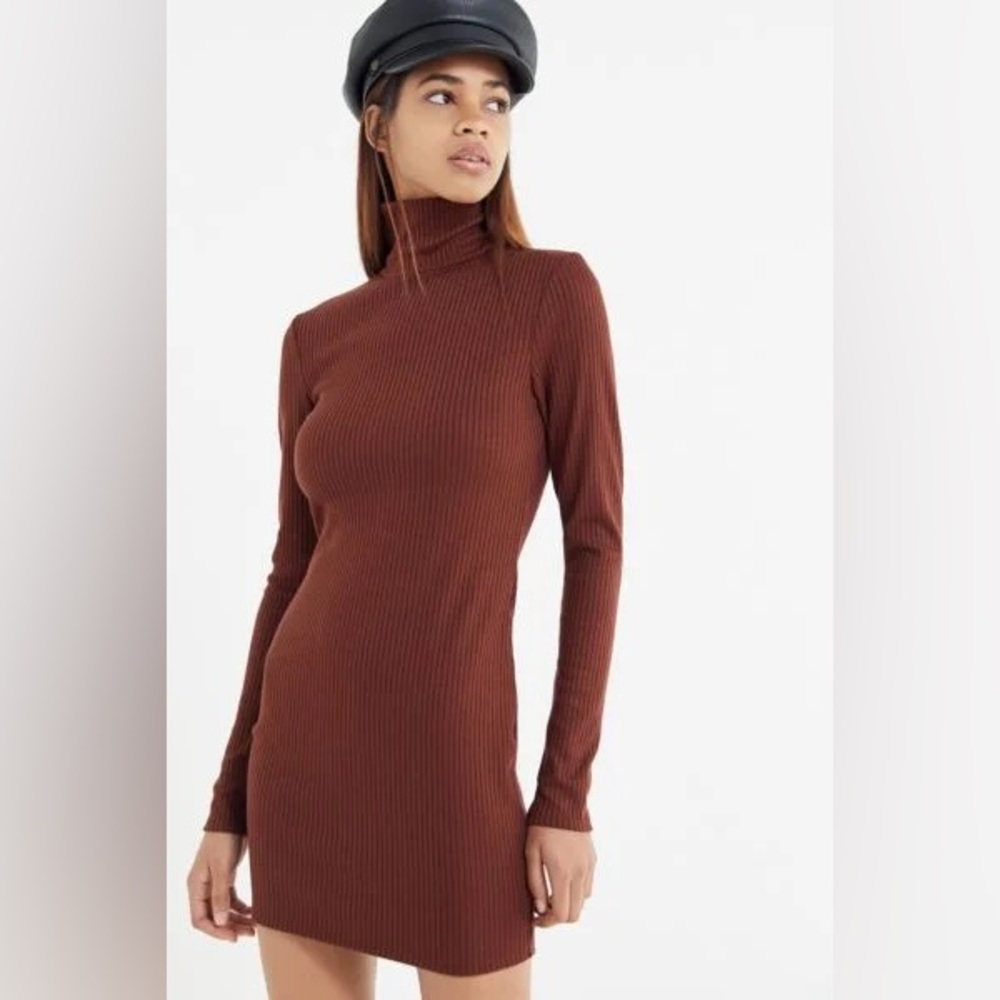 Dynamite Ribbed Turtleneck Bodycon Dress - Chocolate Brown size medium